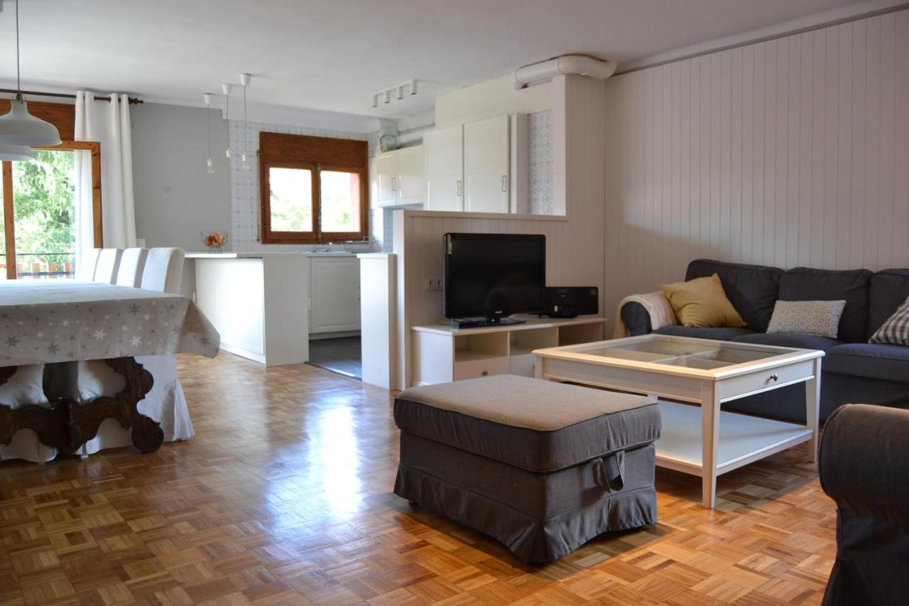 Amplio Apartamento Con Piscina En 리비아 외부 사진